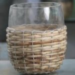FLORERO CRISTAL Y RATTAN