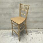 TABURETE TIFFANY DORADA CON COJIN BLANCO