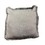 COJIN LAUREN GRIS 18X18