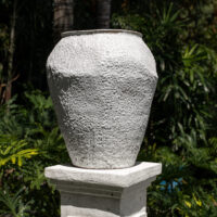 MACETERO EN PIEDRA "SELENE"