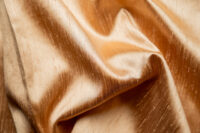 MANTEL SHANTUNG CARAMEL 126"