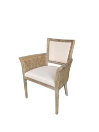 BUTACA EN PAJILLA Y TACHUELA "ENRIQUE"