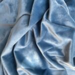 MANTEL REDONDO TERCIOPELO AZUL “PITALUGA” 60”