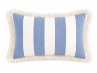 COJIN BLANCO Y AZUL CON FLECOS "CAPRI"